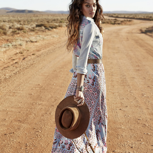 FULFILLED ! ISO . SPELL + THE GYPSY COLLECTIVE . PANDORA SKIRT . REVOLVER 2016 - Picture 4 of 8